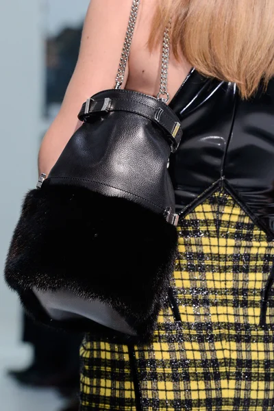 Look 24